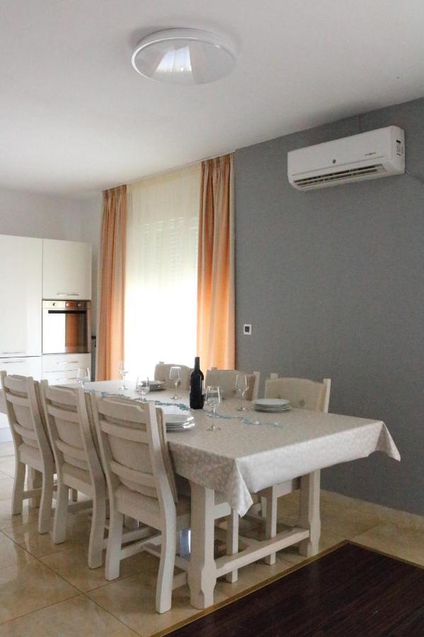 Lucija Apartment Split Bagian luar foto