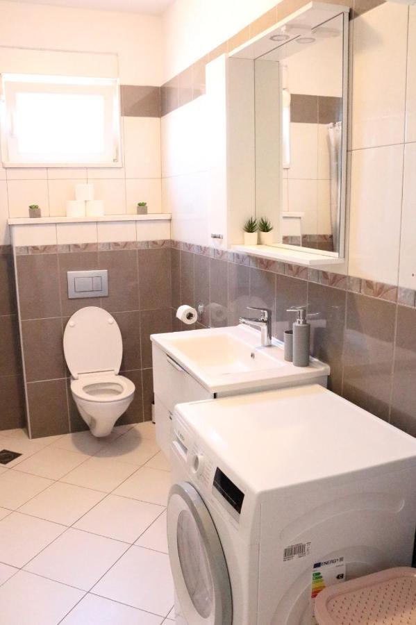 Lucija Apartment Split Bagian luar foto
